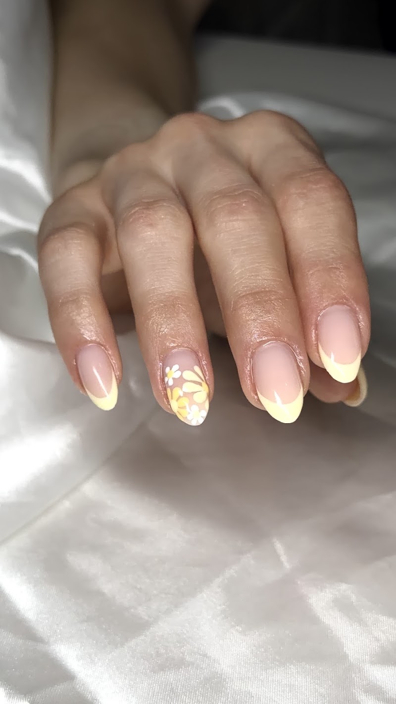 NANA LUXE STUDIO, nail salon in Camden, NJ, photo 5 of 10